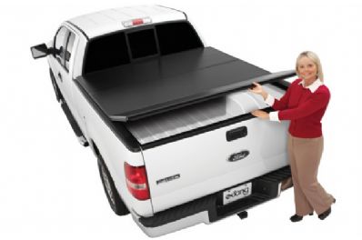 DS Performance | Accessoires pour automobiles au Montreal | EXTANG SOLID FOLD | Automotive accessories specialist in Montreal offering OEM & aftermarket automotive accessories, installation and dealership direct services. DS Performance | Accessoires pour automobiles au Montreal | Automotive accessories specialist in Montreal offering OEM & aftermarket automotive accessories, installation and dealership direct services.